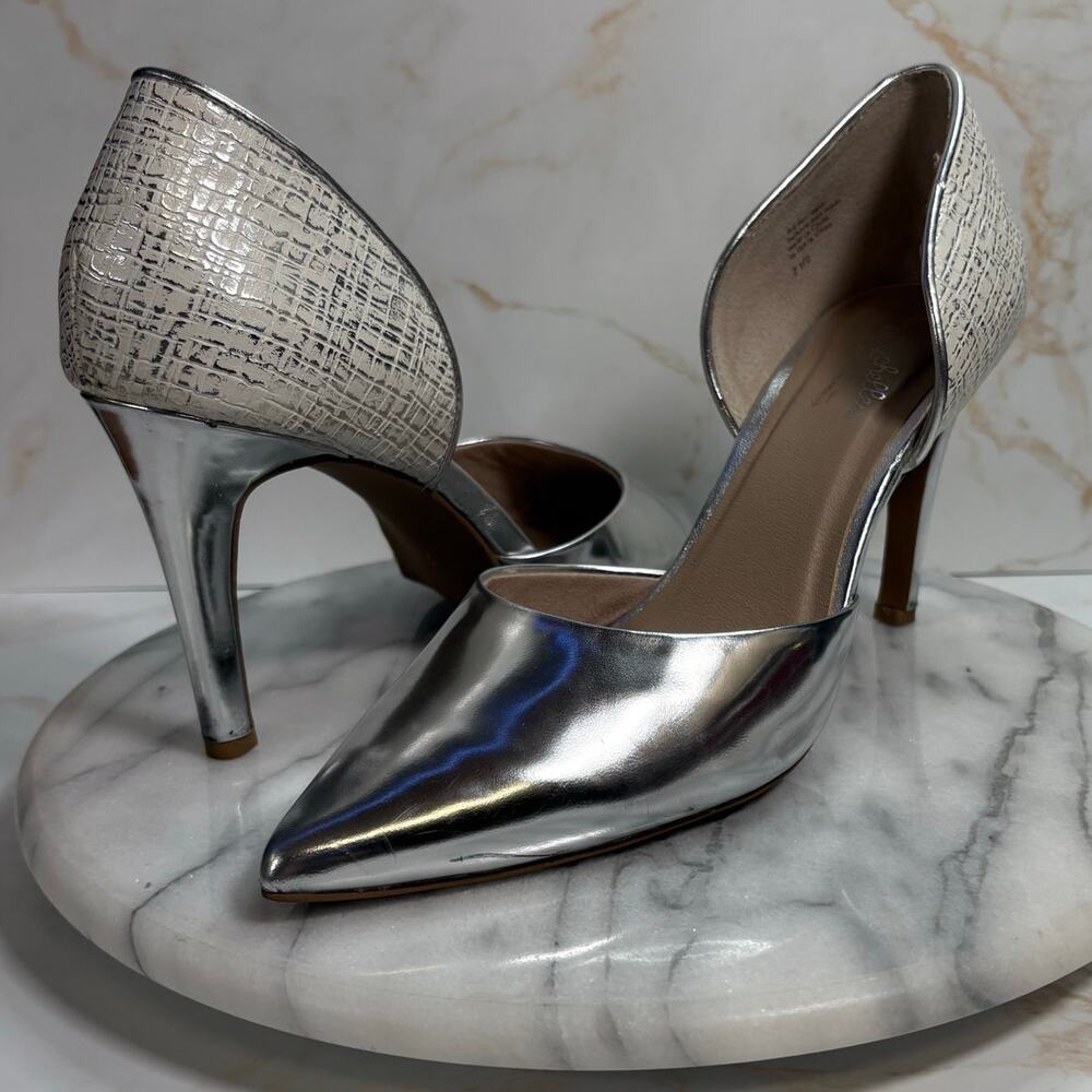 Seychelles Silver High Heels 7.5 Pointed Toe D'Orsay Leather Pumps 3.5" Formal
